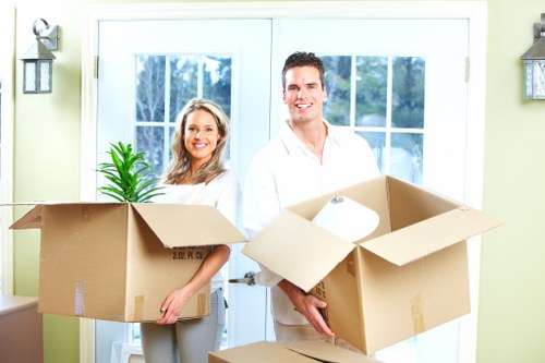 Packing support for a flat or apartment in Harrow