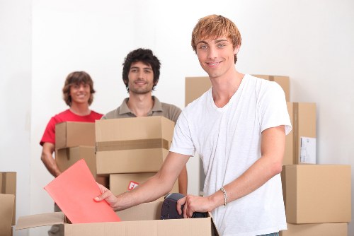 Moving day support with careful furniture handling